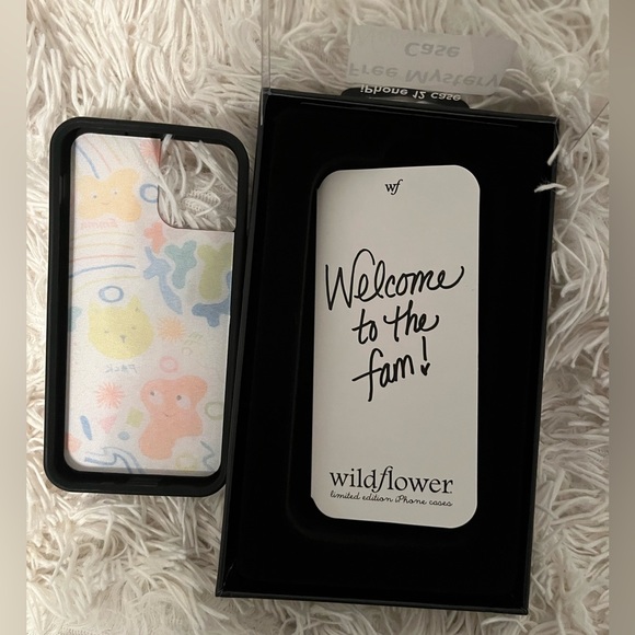 Wildflower iPhone case - Picture 2 of 3